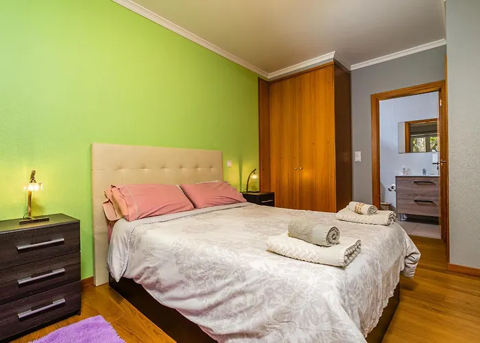 Doors - Ac And Free Parking