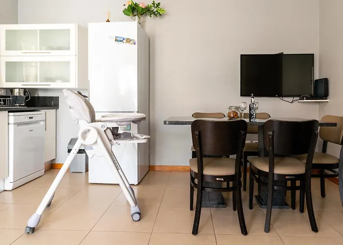 Apartamento Doors - Ac And Free Parking Machico (Madeira)