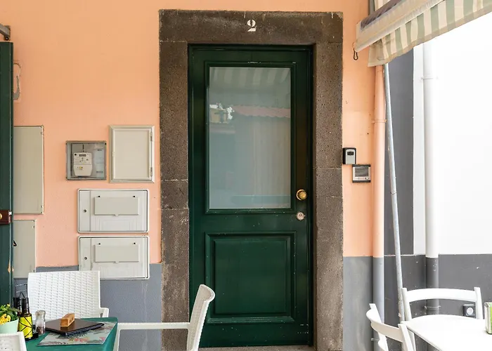 Doors - Ac And Free Parking * Machico (Madeira)