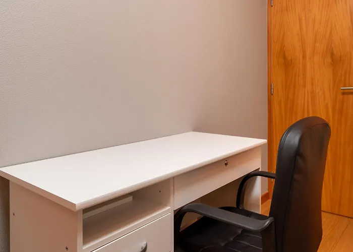 Doors - Ac And Free Parking