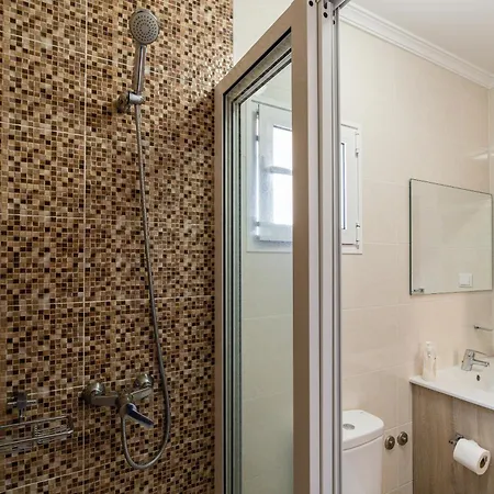 Apartament Doors - Ac And Free Parking Machico (Madeira)