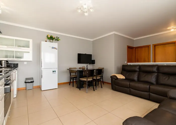 Doors - Ac And Free Parking * Machico (Madeira)