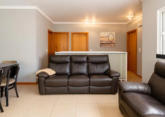 Doors - Ac And Free Parking * 마치코